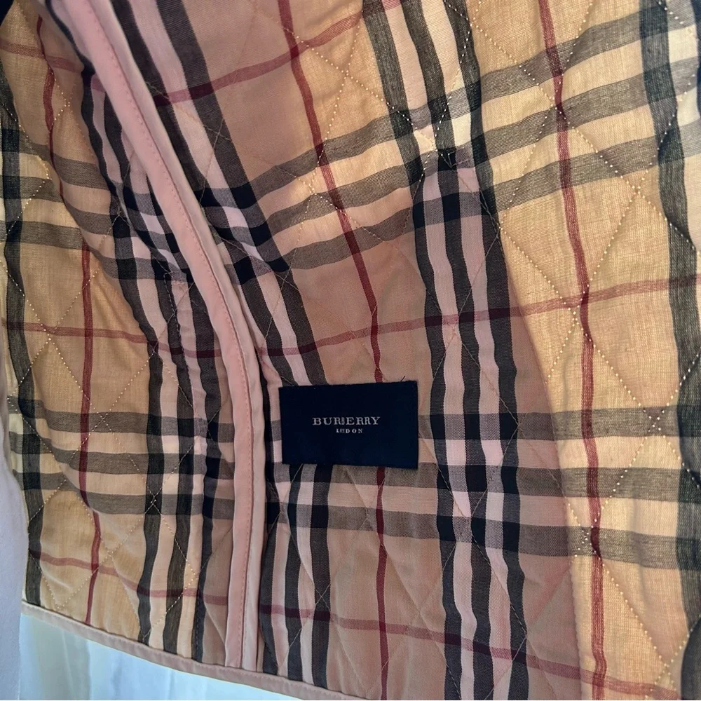 BURBERRY LONDON Diamond Quilted Coat - Picture 3 of 10